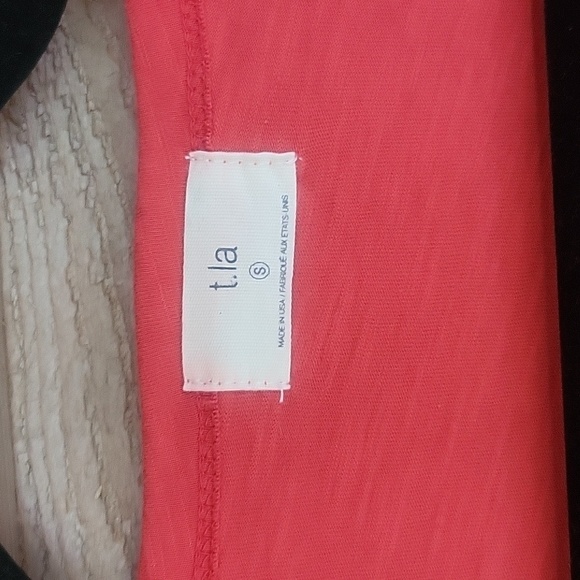 Anthropologie T.la Size Small Rust Tee with Ribbed, Flowy Side Panels - Picture 3 of 5